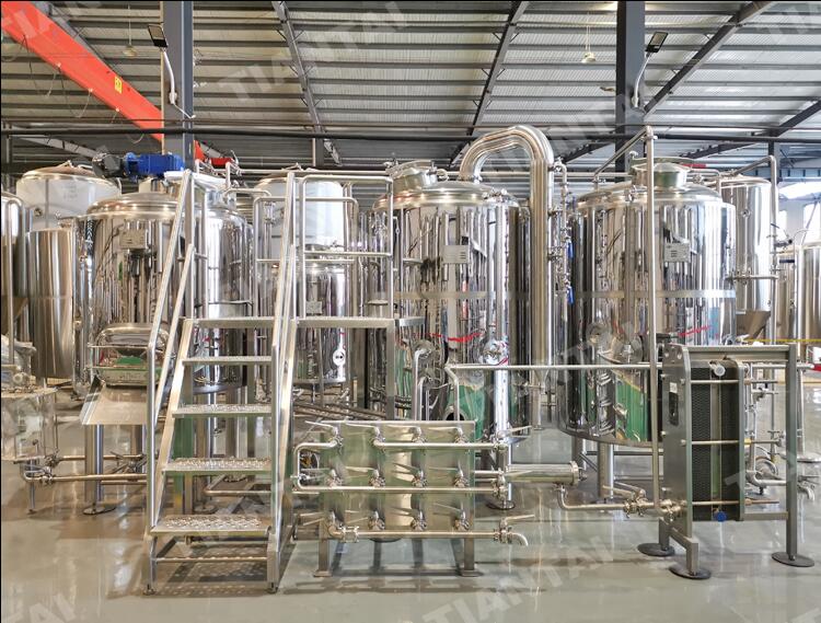 <b>15 HL Bar Brewery Equipment</b>